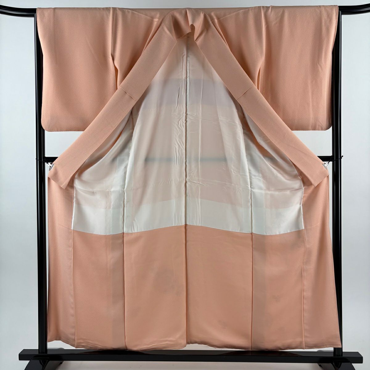 【美品】 留袖禮服禮服 身長157cm 袖長65.5cm M 雙層 鏡裏文 草花紋紋 蘇州刺繡 鮭粉色 純蠶絲 秀品級 一つ紋