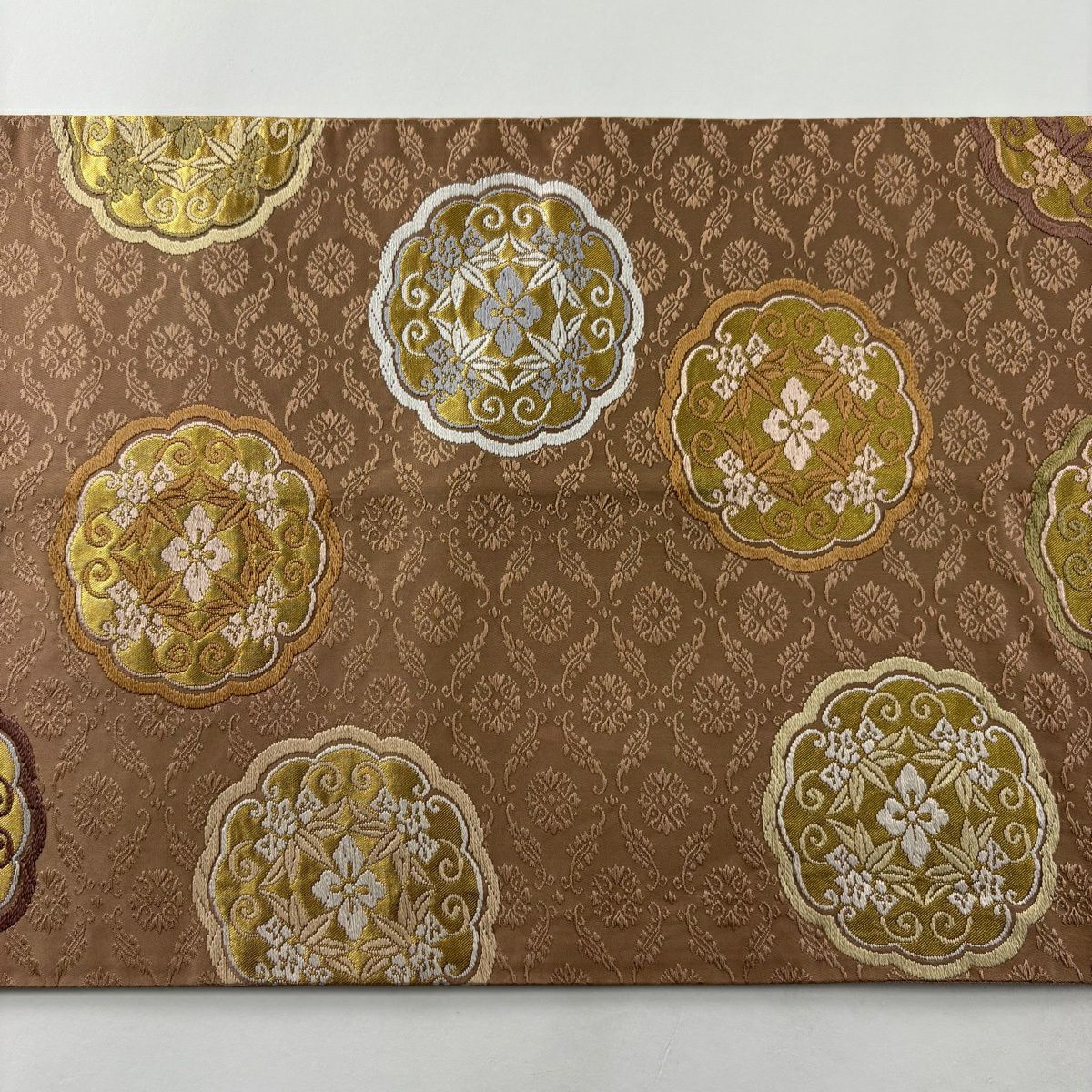 【美品】 袋帶 秀品級 華紋 花唐草紋 刺繡 紅茶 六通 純蠶絲