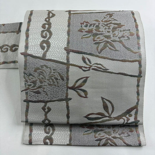【美品】名古屋帶 秀品級 草花紋紋 幾何學圖案 金金箔 奶油色 純蠶絲