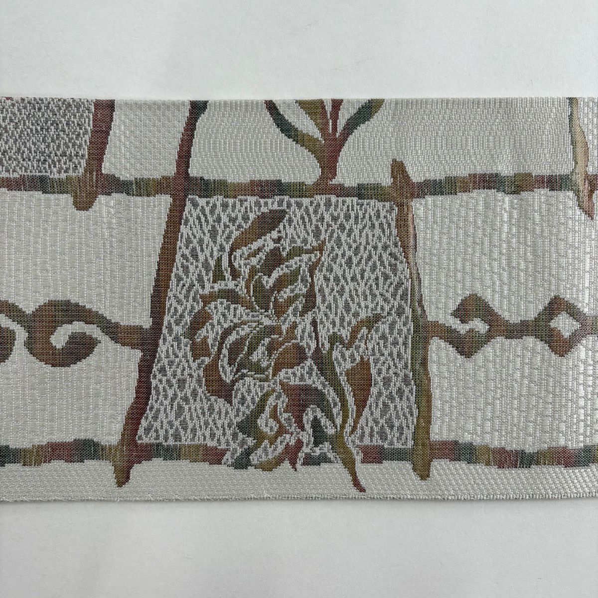 【美品】名古屋帶 秀品級 草花紋紋 幾何學圖案 金金箔 奶油色 純蠶絲