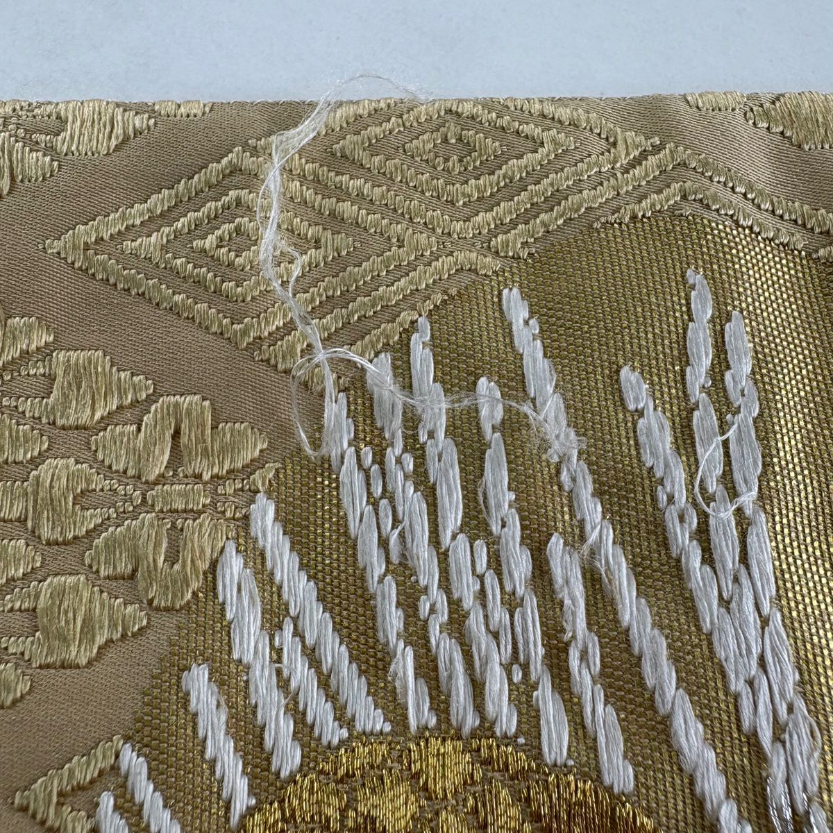 袋帶 秀品級 若松樹 菊花 金銀彩 刺繡 淺茶 六通 純蠶絲