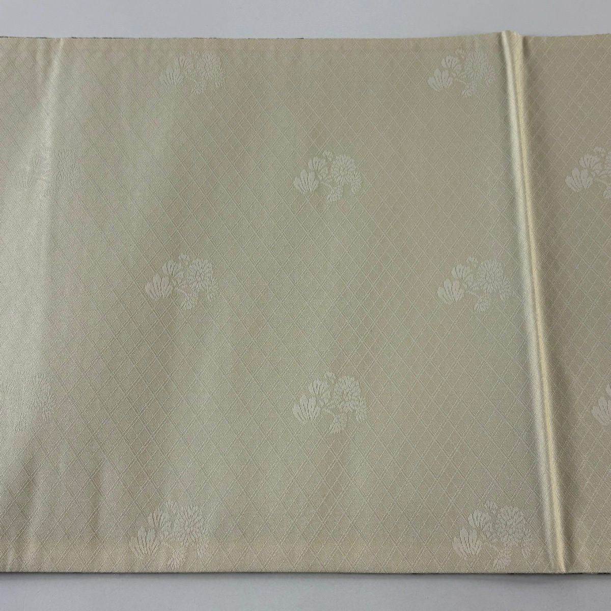 【美品】 袋帶 逸品級 手先二通り 華紋 花蝶 金金箔 金色 お太鼓柄 純蠶絲