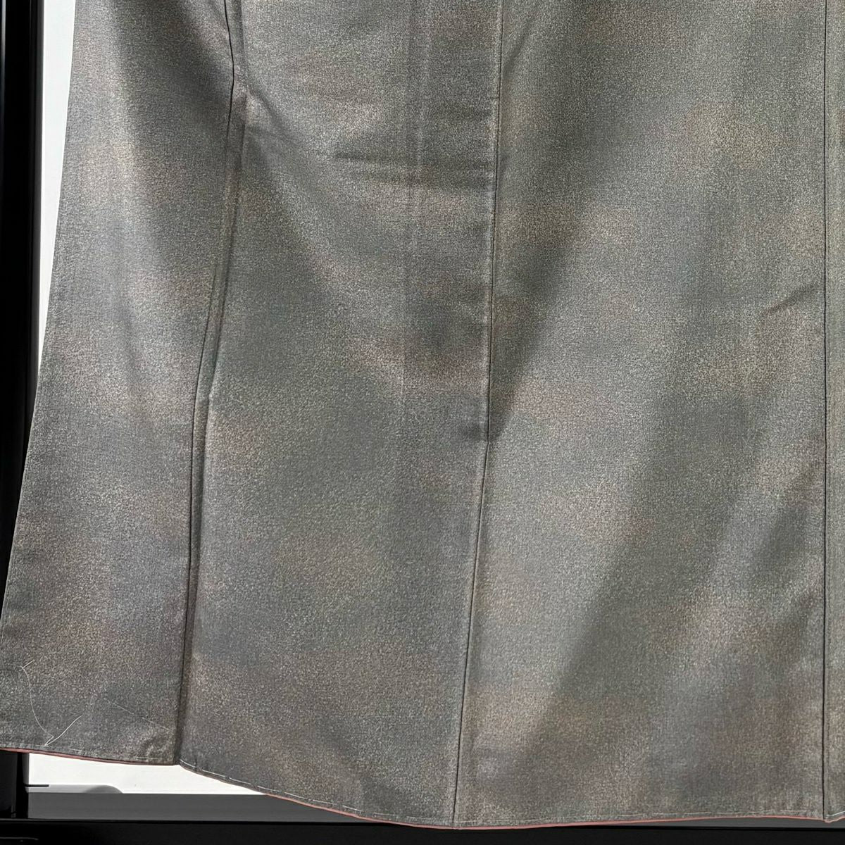 【美品】 小紋 身長156cm 袖長64.5cm M 雙層 大島紬織地 證書在側 漸層圖案 灰色 純蠶絲 名品級