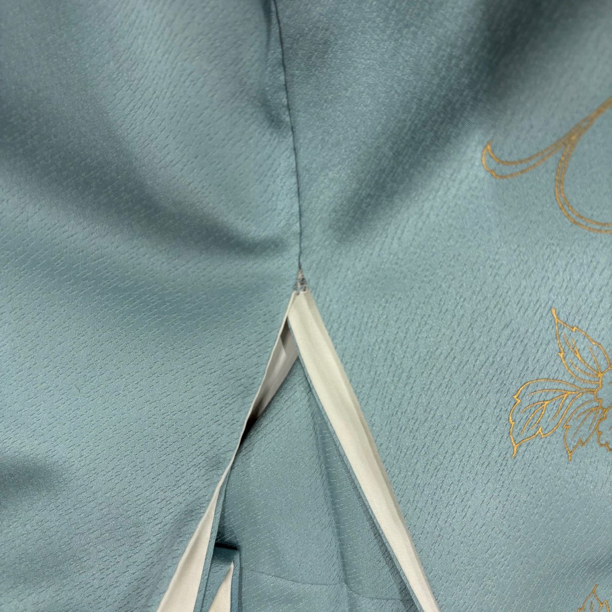 訪問服 身長158.5cm 袖長63cm S 雙層 花唐草紋 蝶 金銀彩 螺鈿 淺綠 純蠶絲 名品級