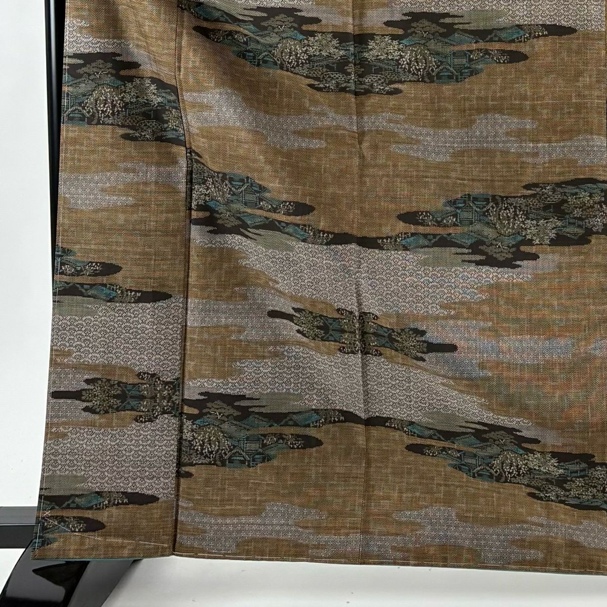 【美品】 大島紬織 身長166.5cm 袖長65.5cm M 雙層 純泥染 證書附帶 霞 建物 茶 正蠶絲 逸品級