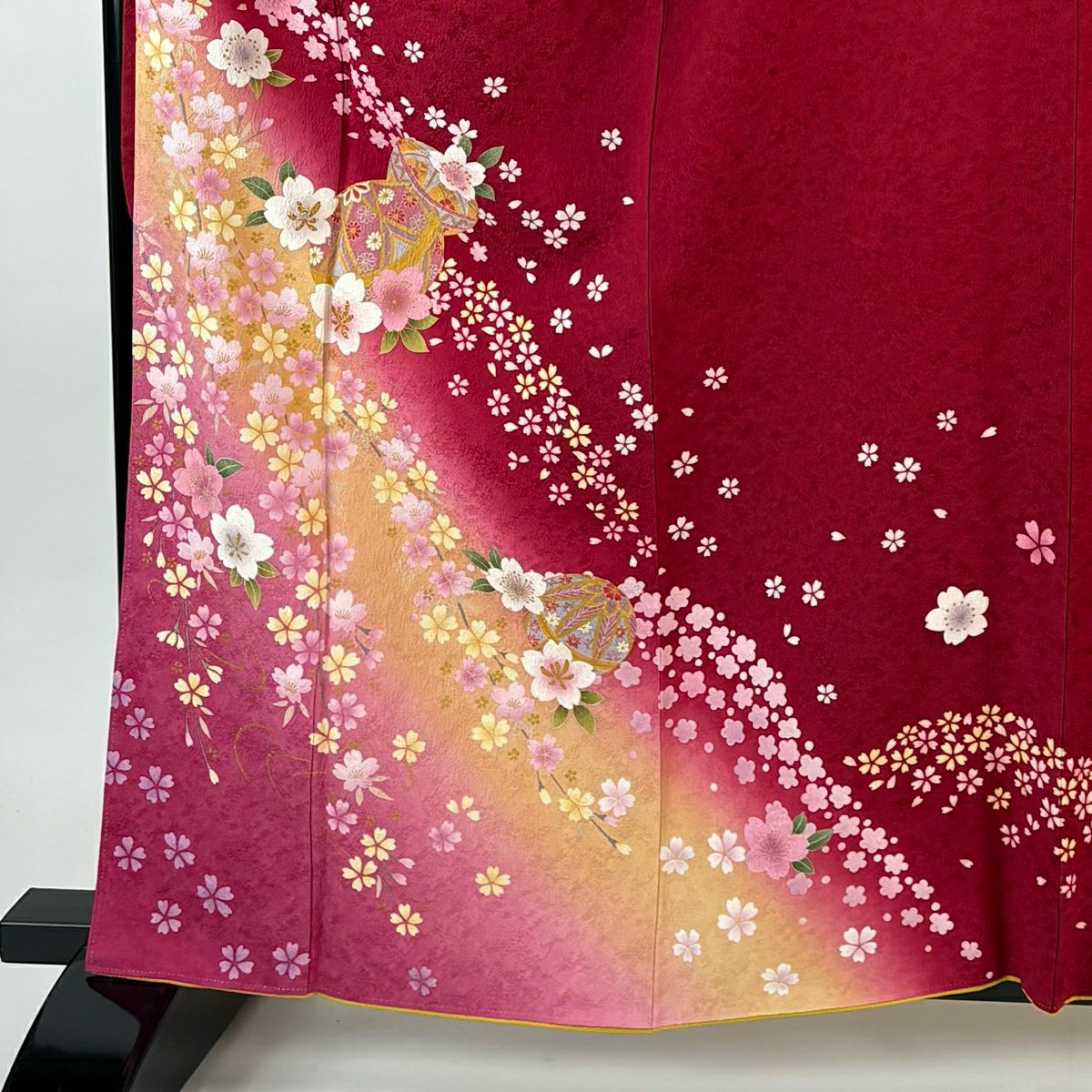 【美品】振袖禮服 身長160cm 袖長66cm M 雙層 手鞠 櫻花 金銀彩 紅 純蠶絲 名品級