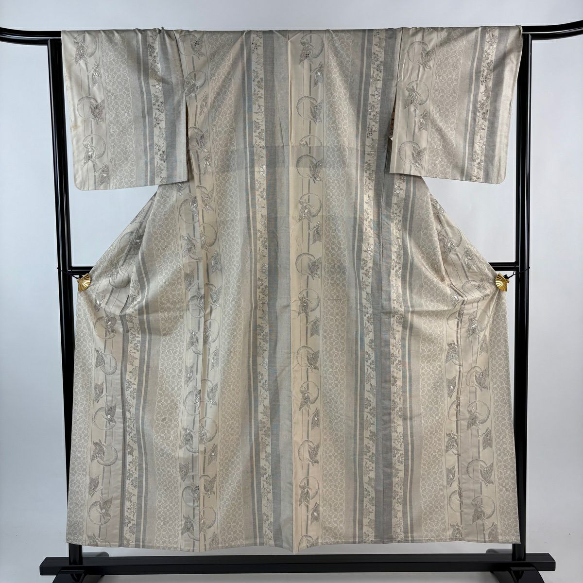 小紋 身長154.5cm 袖長64.5cm M 單層 紬織織 蝶 櫻花 刺繡 金金箔 淺茶 純蠶絲 名品級