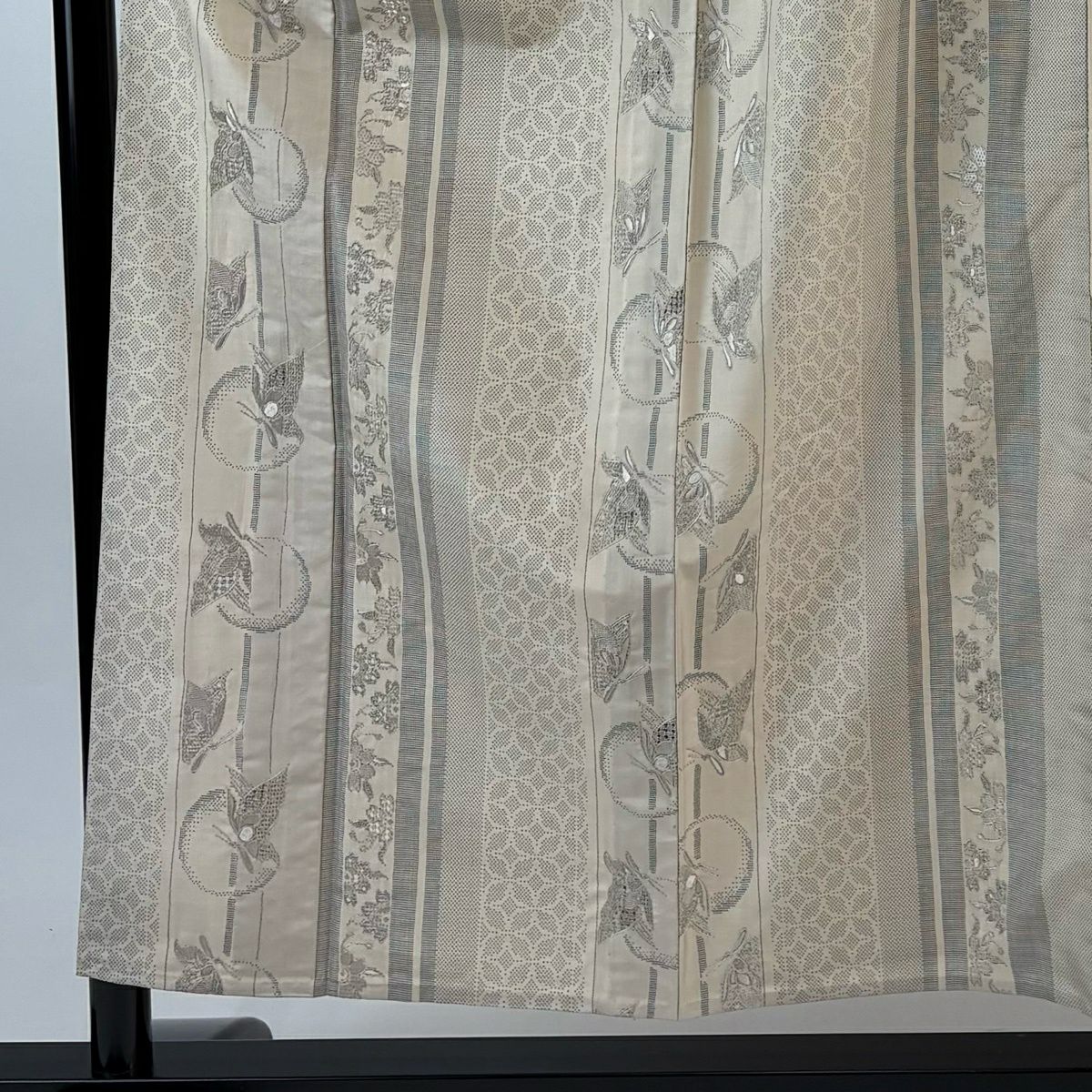 小紋 身長154.5cm 袖長64.5cm M 單層 紬織織 蝶 櫻花 刺繡 金金箔 淺茶 純蠶絲 名品級