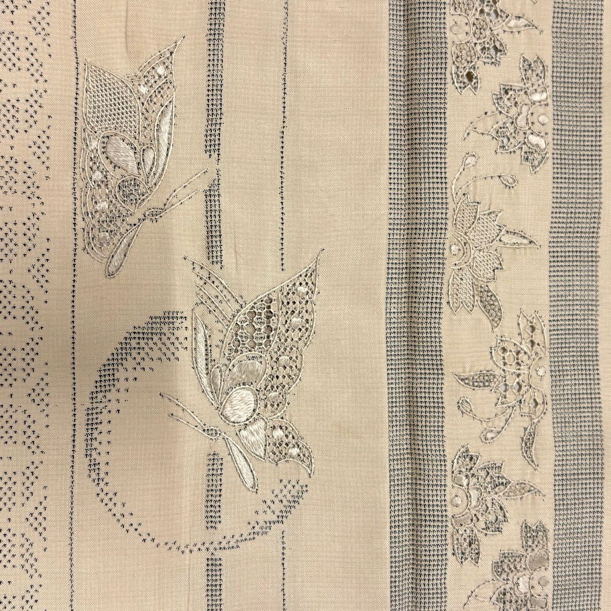 小紋 身長154.5cm 袖長64.5cm M 單層 紬織織 蝶 櫻花 刺繡 金金箔 淺茶 純蠶絲 名品級