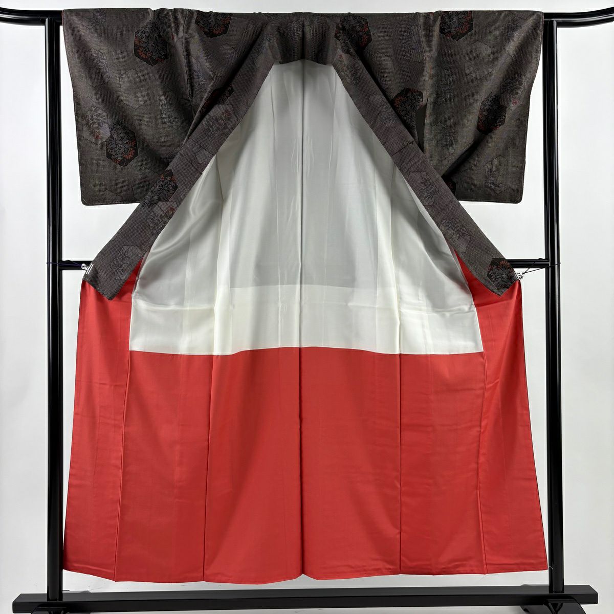 【美品】 紬織 身長155cm 袖長63.5cm S 雙層 草花紋 龜甲 黑灰 純蠶絲 秀品級