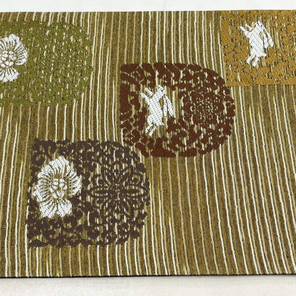 【美品】 袋帶 秀品級 花兔 草花紋刺繡 金線 抹茶 深綠 六通 純蠶絲