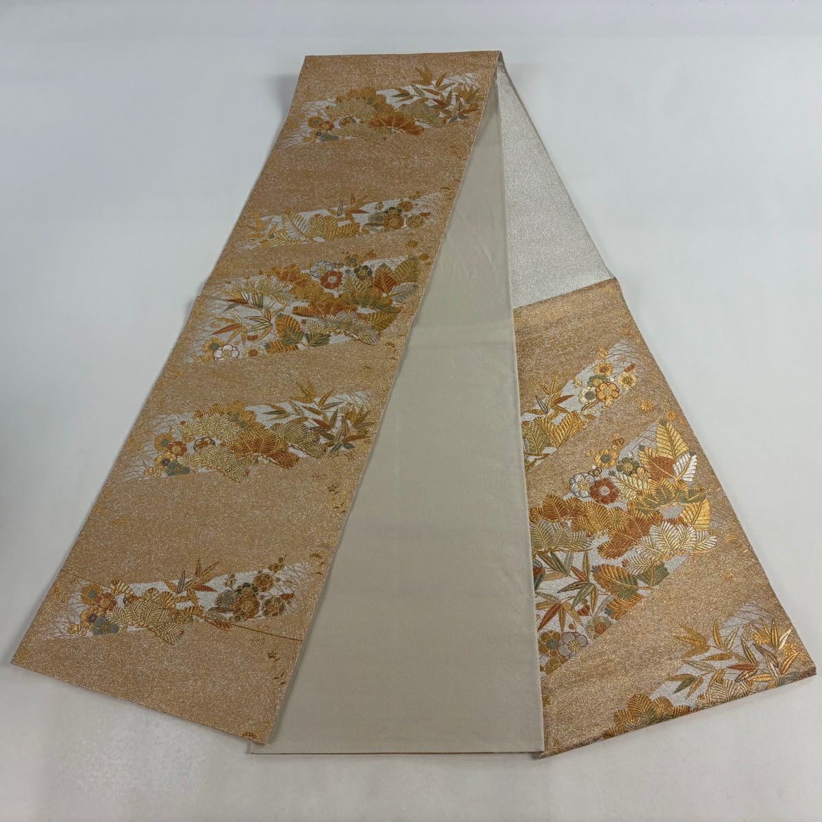 【美品】 袋帶 秀品級 松樹竹子梅花 斜紋 金銀線 金金箔 金色 六通 純蠶絲