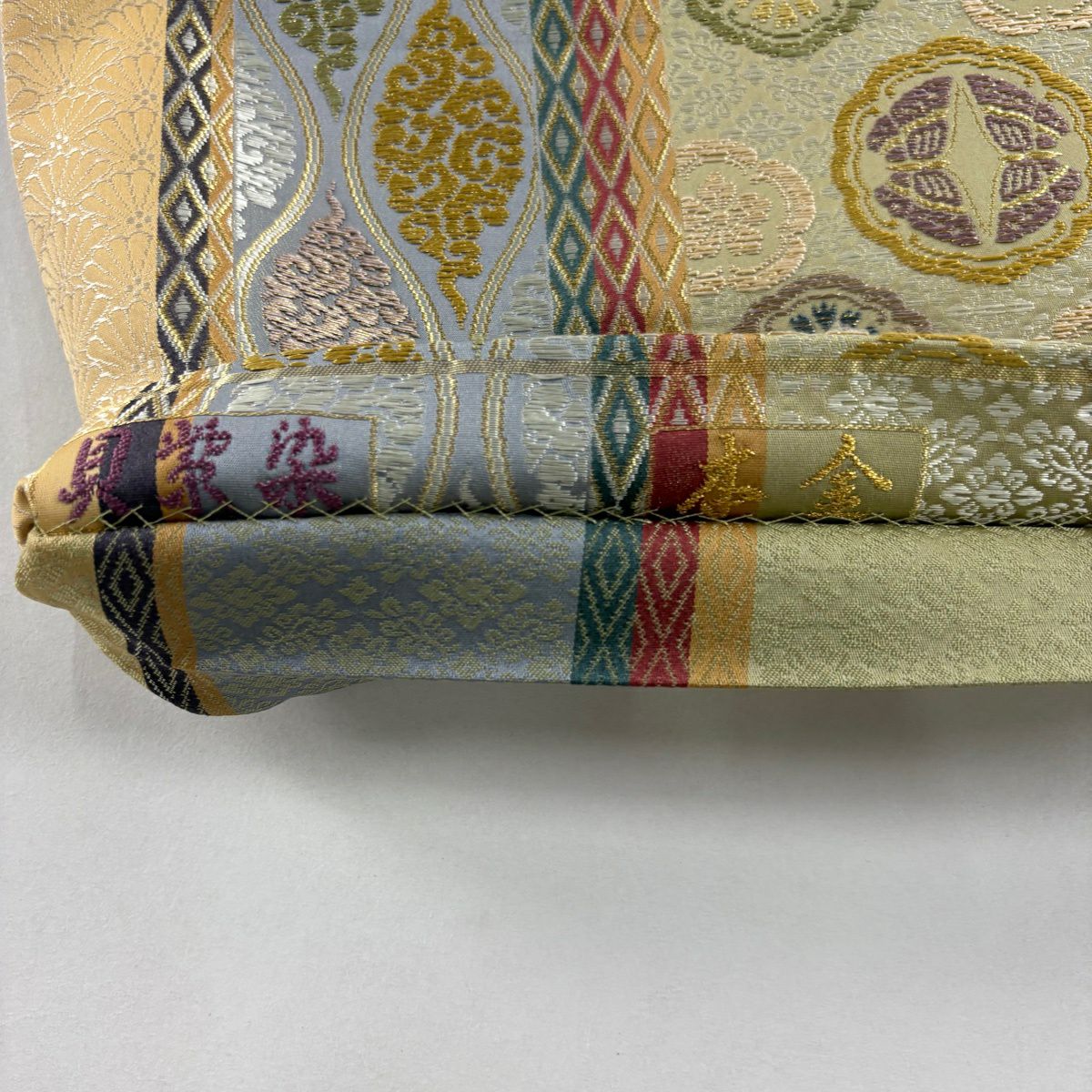 【美品】 袋帶 秀品級 貝紫染 本金 本泥染 立涌 蝴蝶 米色 六通 純蠶絲
