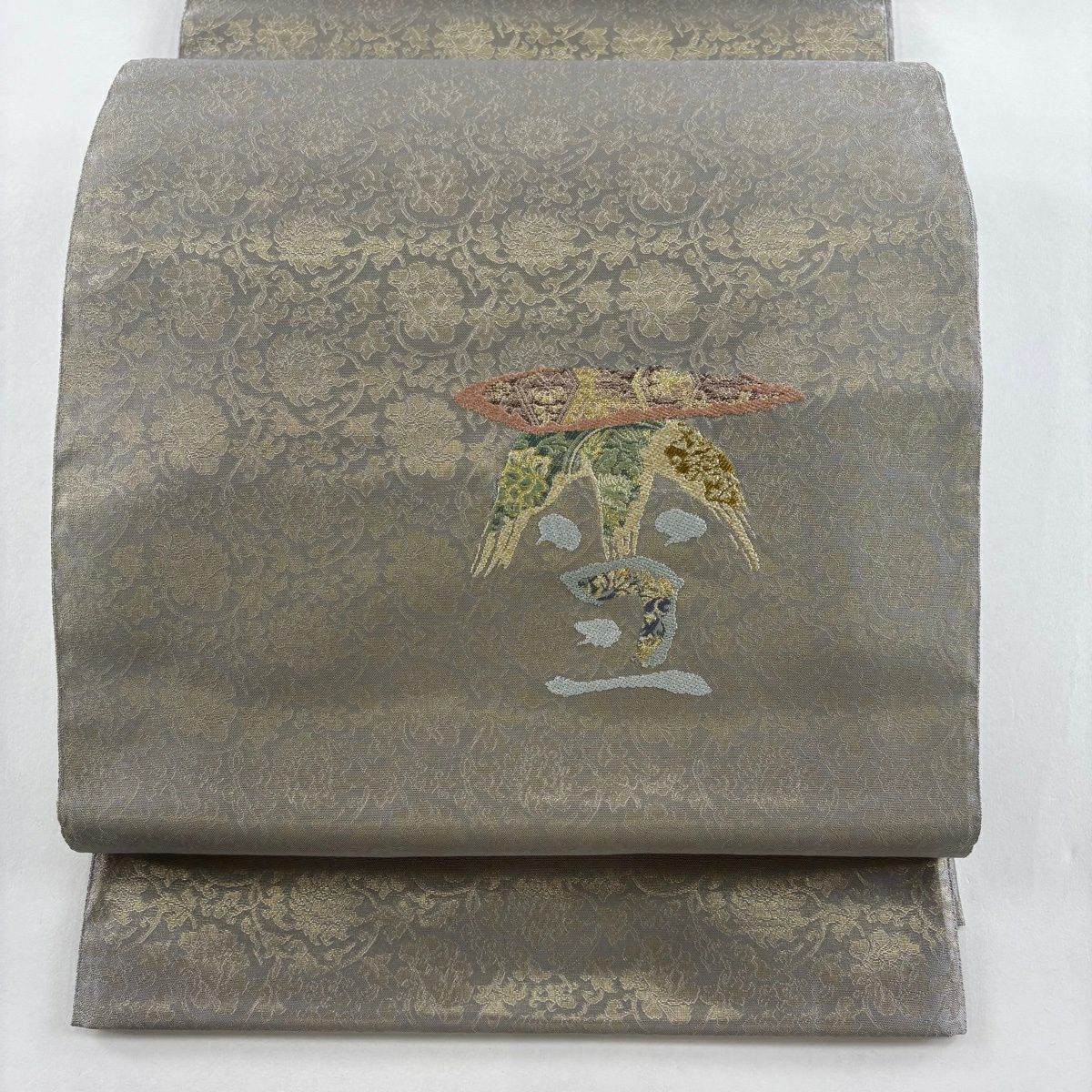【美品】 袋帶 秀品級 落款 花唐草紋 草花紋 金金箔 金絲 灰色 大鼓圖案 純蠶絲