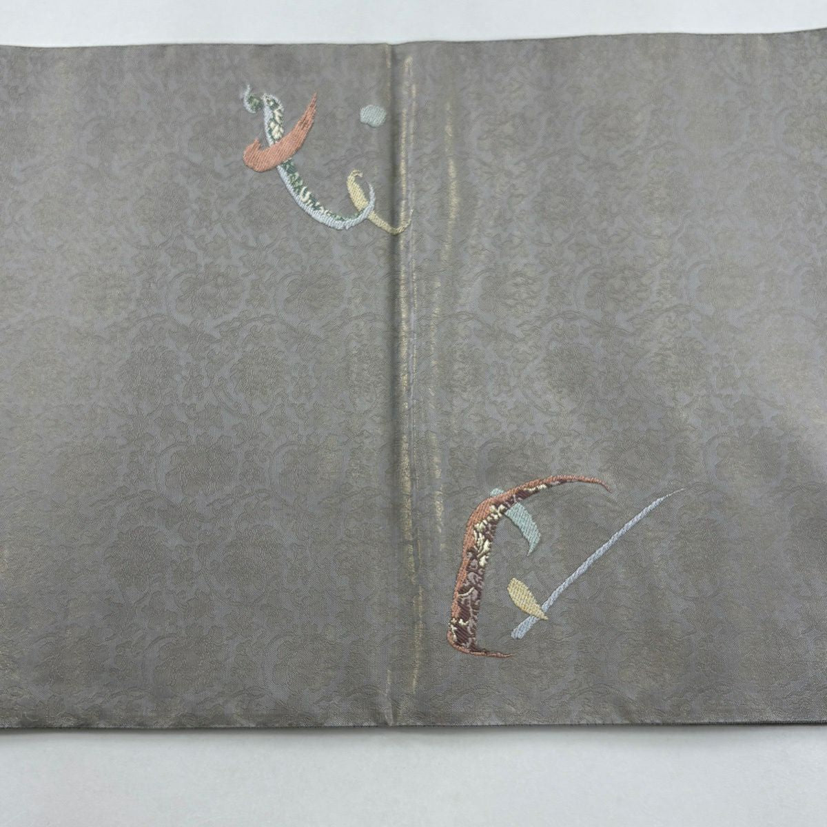 【美品】 袋帶 秀品級 落款 花唐草紋 草花紋 金金箔 金絲 灰色 大鼓圖案 純蠶絲