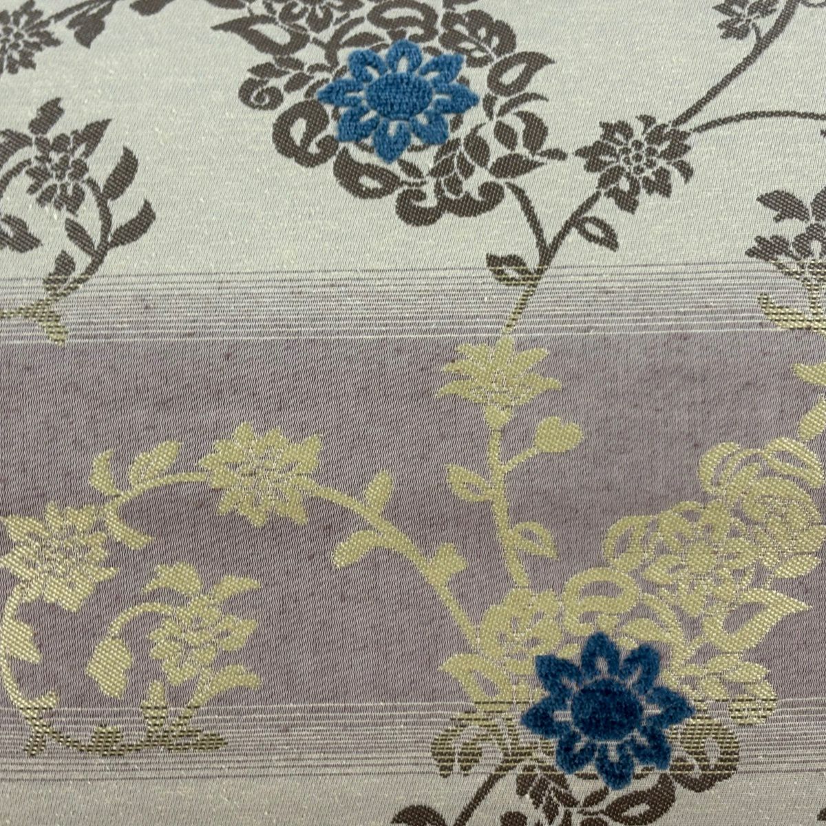 【美品】 袋帶 名古屋帶 逸品級 想屋 花唐草紋 段紋 刺繡 灰紫 純蠶絲