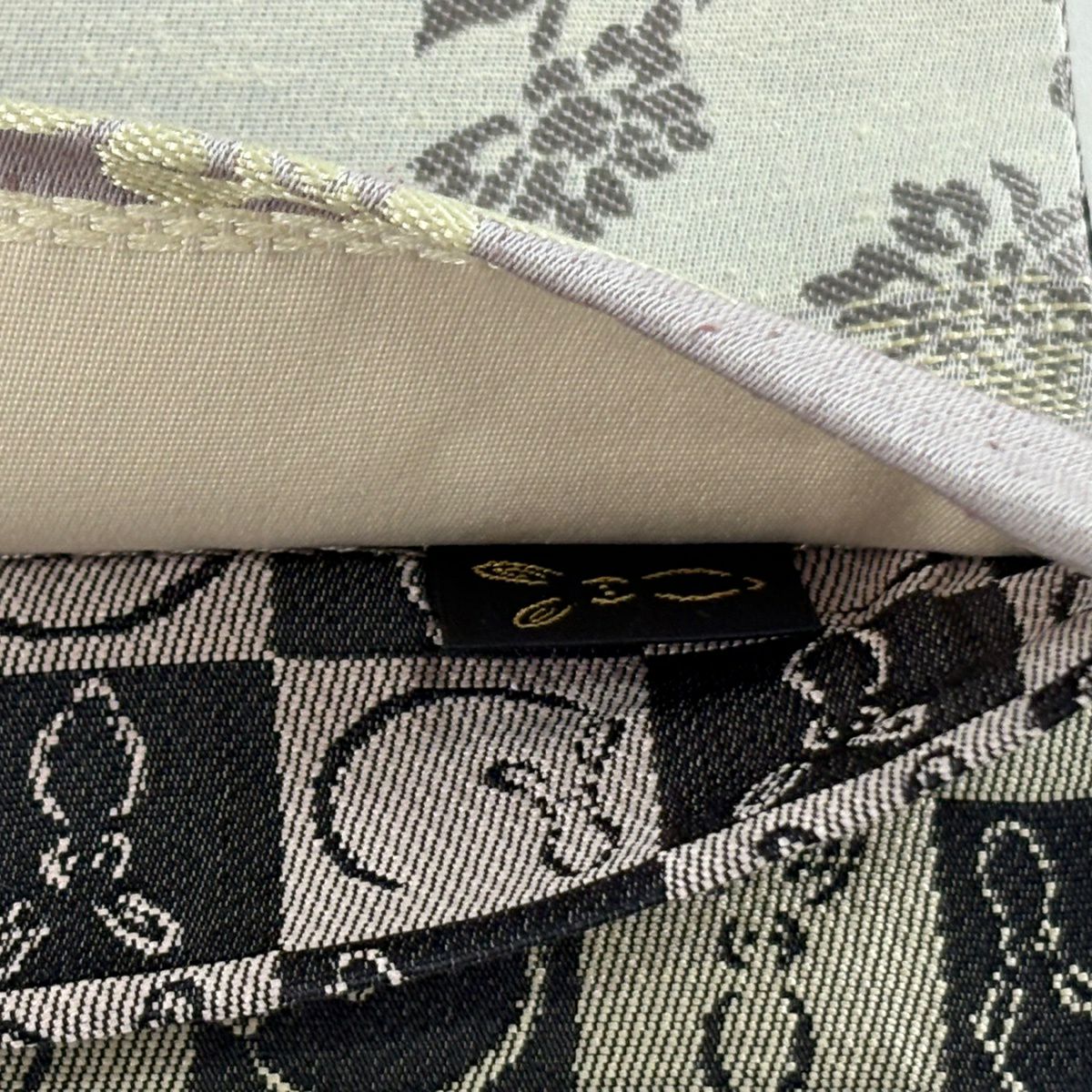 【美品】 袋帶 名古屋帶 逸品級 想屋 花唐草紋 段紋 刺繡 灰紫 純蠶絲
