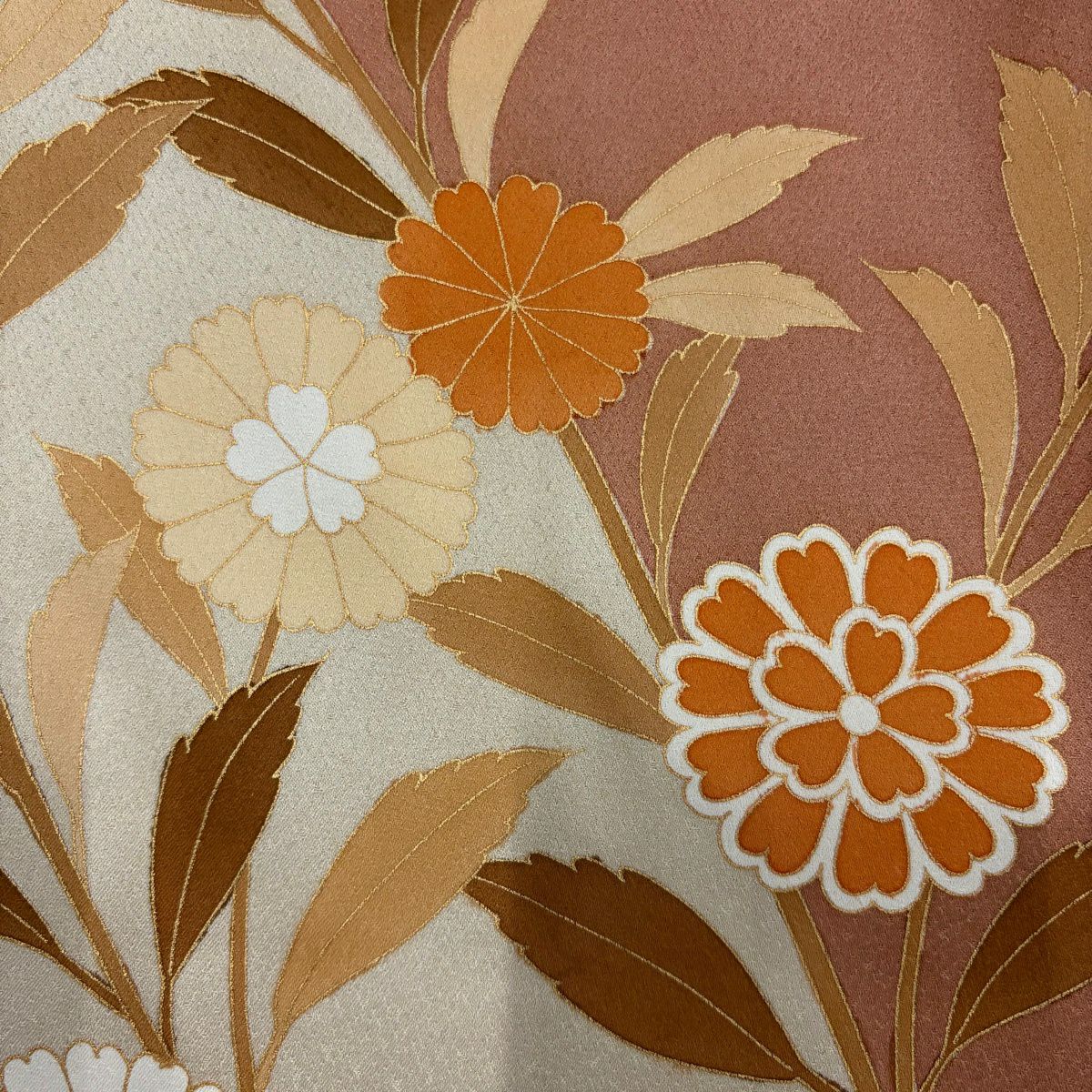【美品】訪問服 身長157cm 袖長64.5cm M 雙層 落款あり 草花紋紋 枝梅花 金彩裝飾 染分 粉米色 純蠶絲 秀品級