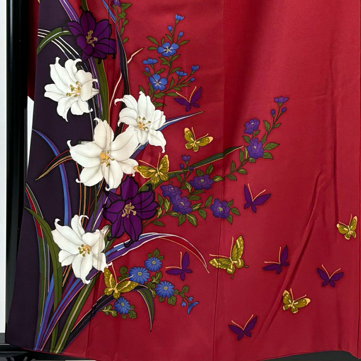 振袖禮服 身長159cm 袖長68cm L 雙層 百合 蝶 金銀彩 染分 紅 純蠶絲 秀品級