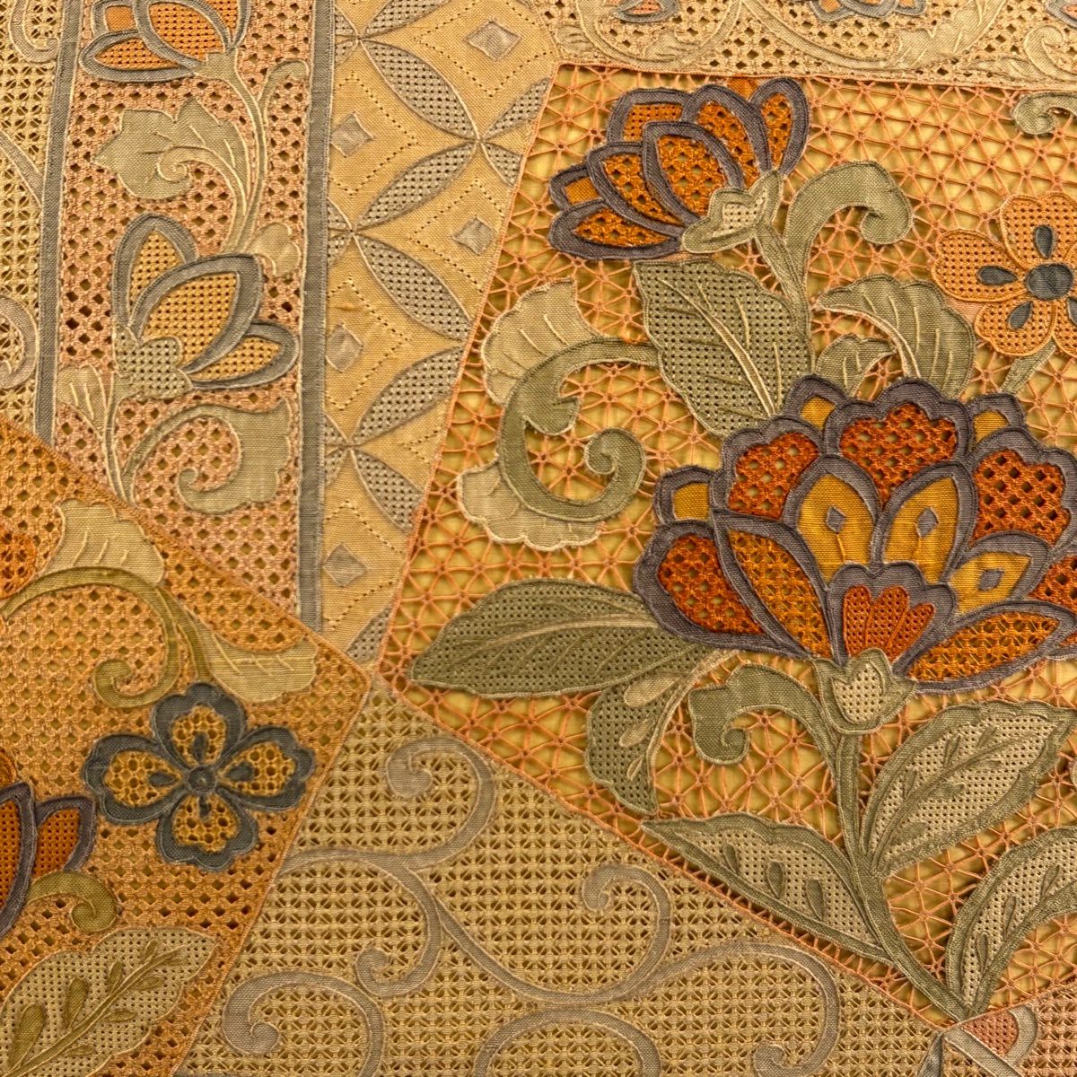 【美品】 袋帶 名品級 紬織織 花唐草紋 刺繡 淺茶 金金箔圖案 純蠶絲