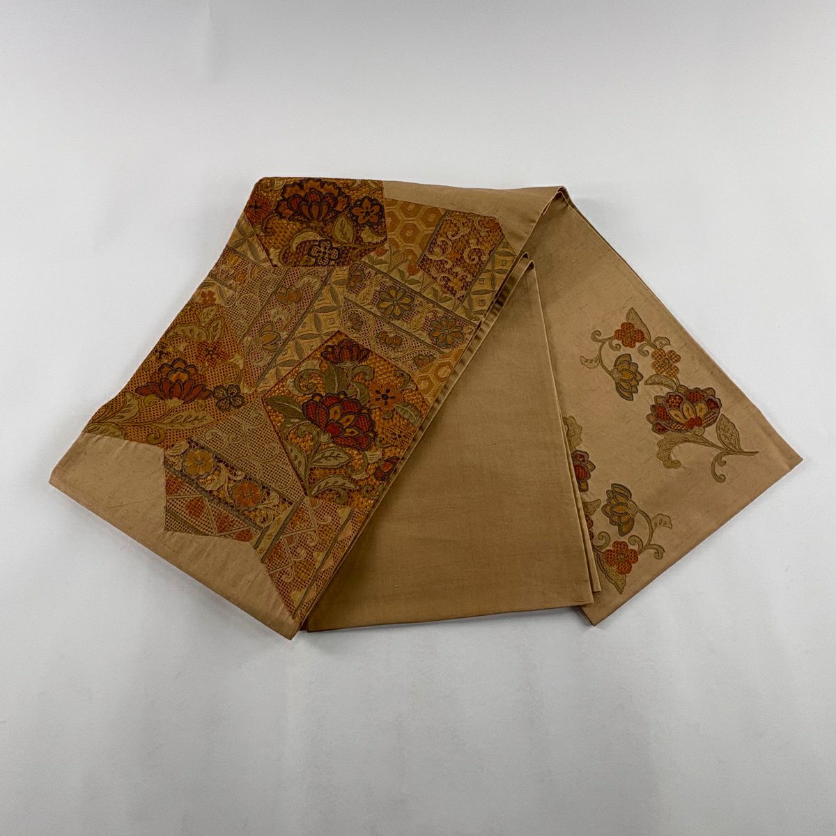 【美品】 袋帶 名品級 紬織織 花唐草紋 刺繡 淺茶 金金箔圖案 純蠶絲