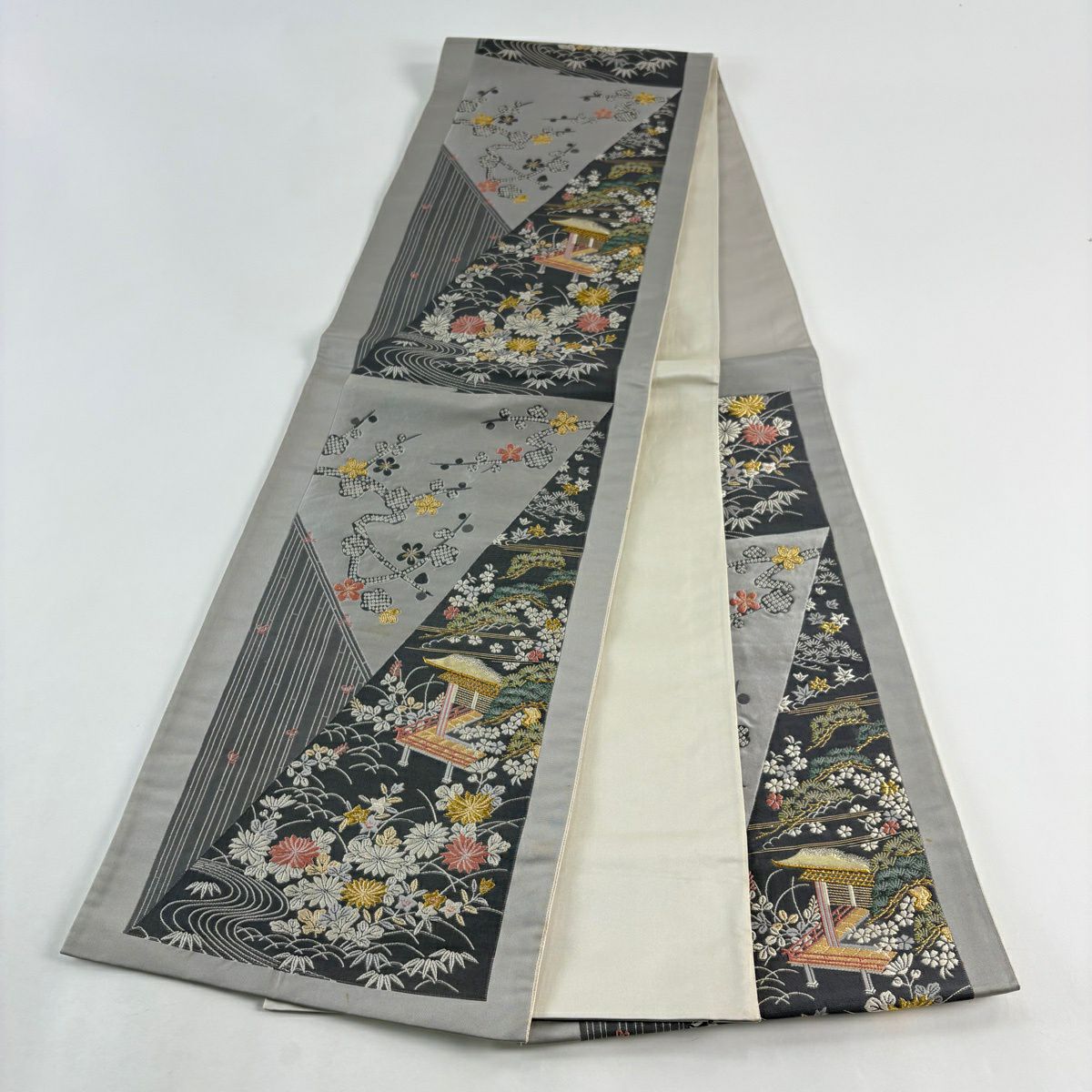 袋帶 秀品級 松樹竹子梅花 建物 金絲 灰色 六通 純蠶絲