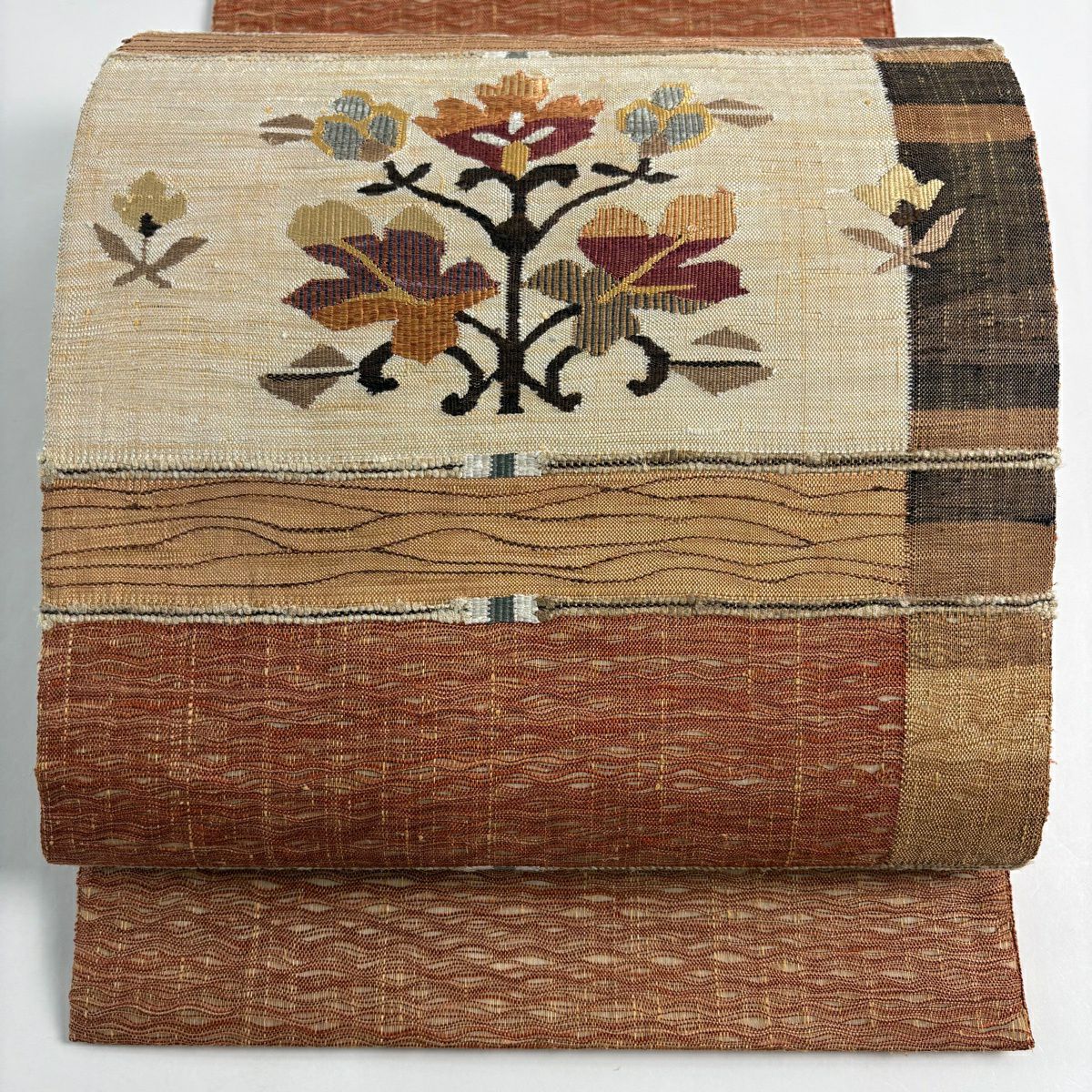 【美品】 袋帶 優品級 草花紋 幾何圖案 金絲 紅茶 大鼓圖案 純蠶絲
