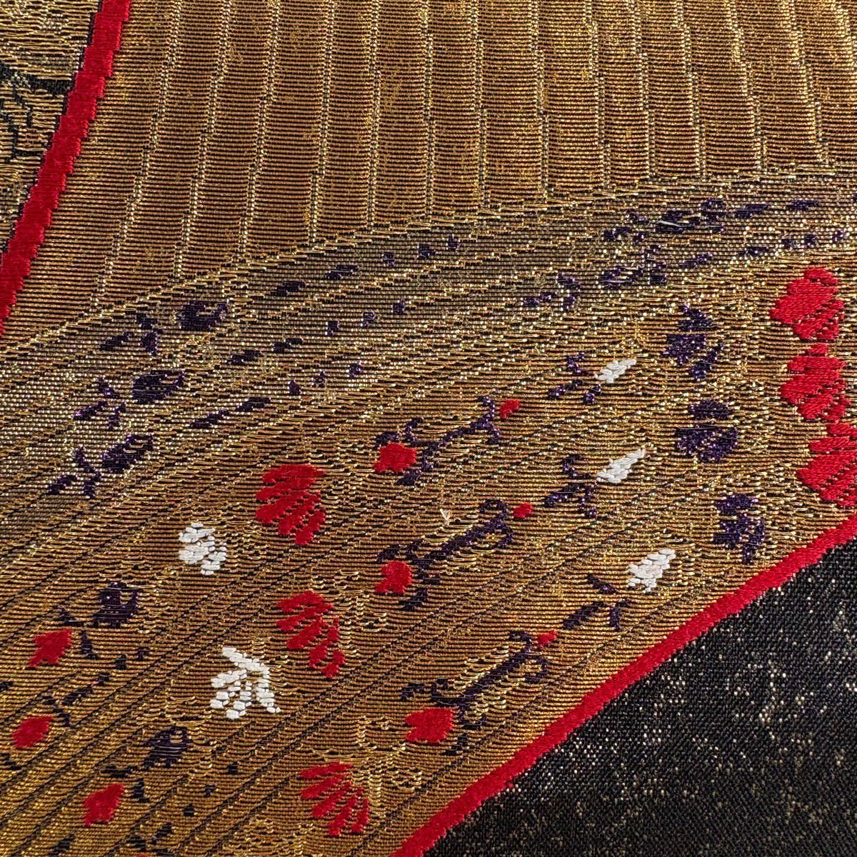 【美品】 袋帶 秀品級 草花紋紋 金絲 金金箔 黑 六通 純蠶絲