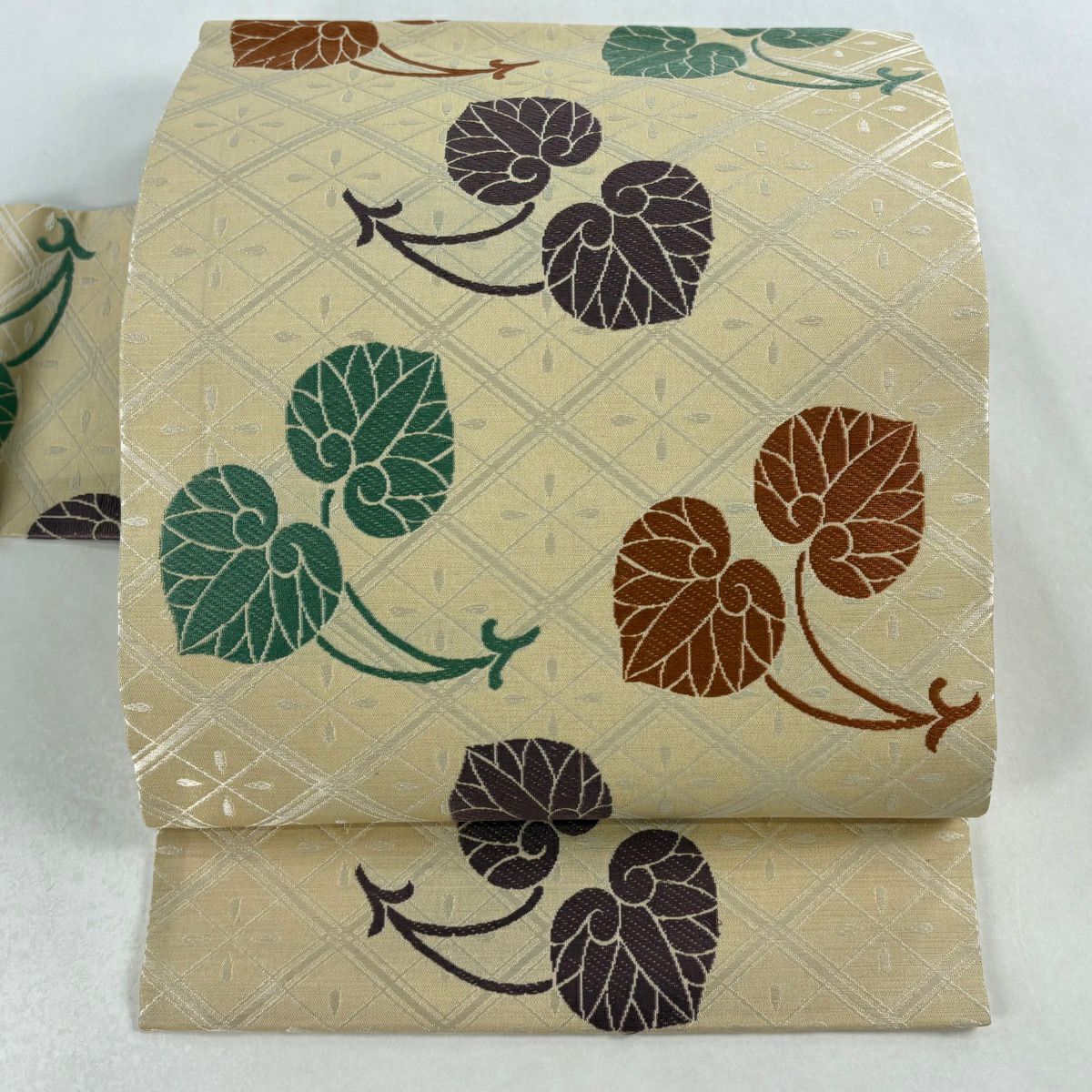 名古屋帶 逸品級 葵 菱 刺繡 米色 純蠶絲