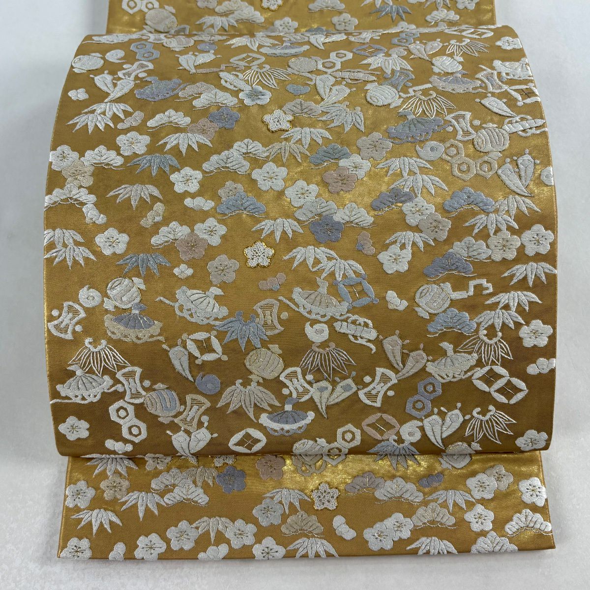 袋帶 逸品級 松樹竹子梅花 寶盡くし 金銀絲 刺繡 金色 大鼓圖案 純蠶絲