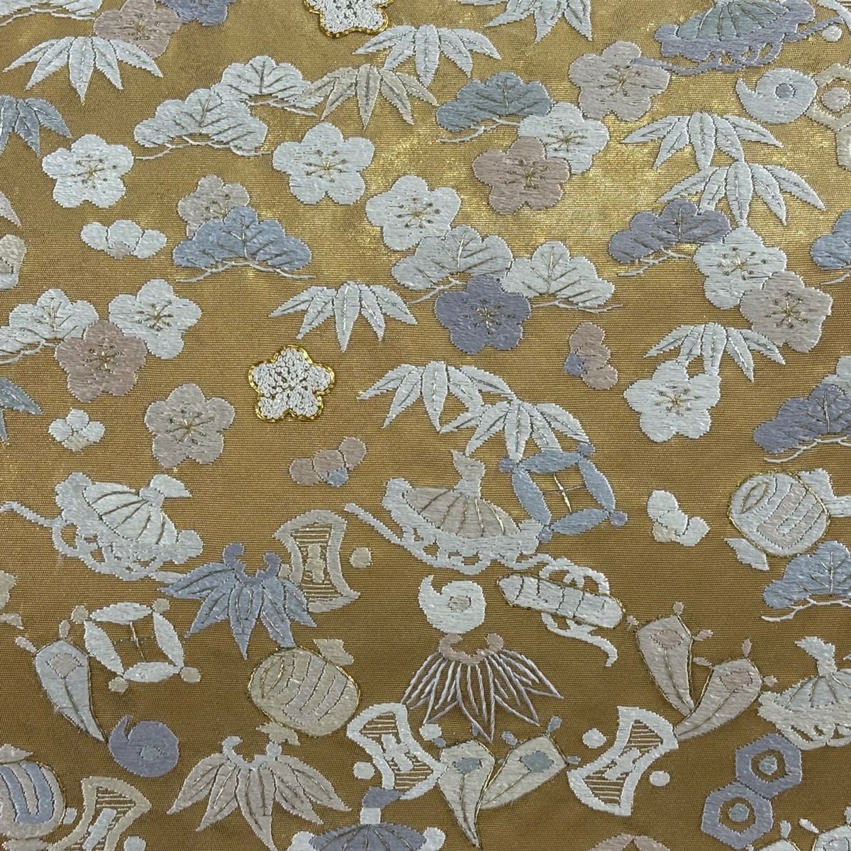 袋帶 逸品級 松樹竹子梅花 寶盡くし 金銀絲 刺繡 金色 大鼓圖案 純蠶絲