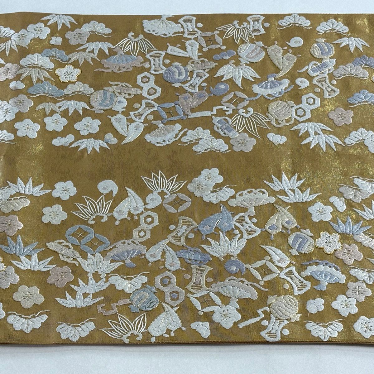 袋帶 逸品級 松樹竹子梅花 寶盡くし 金銀絲 刺繡 金色 大鼓圖案 純蠶絲