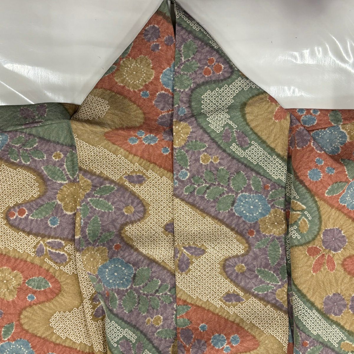 【美品】 小紋 身長163cm 袖長66cm M 雙層 草花紋紋 霞 粉米色 純蠶絲 秀品級