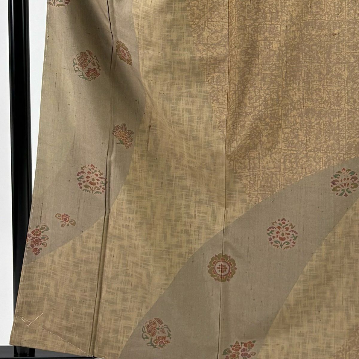 【美品】訪問服 身長160.5cm 袖長62.5cm S 雙層 紬織織 草花紋紋 染分 薄黃土色 純蠶絲 秀品級 一つ紋