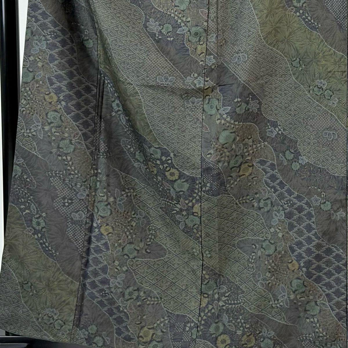 【美品】 小紋 身長151cm 袖長65.5cm M 雙層 紬織織 霞 草花紋紋 灰綠 純蠶絲 秀品級