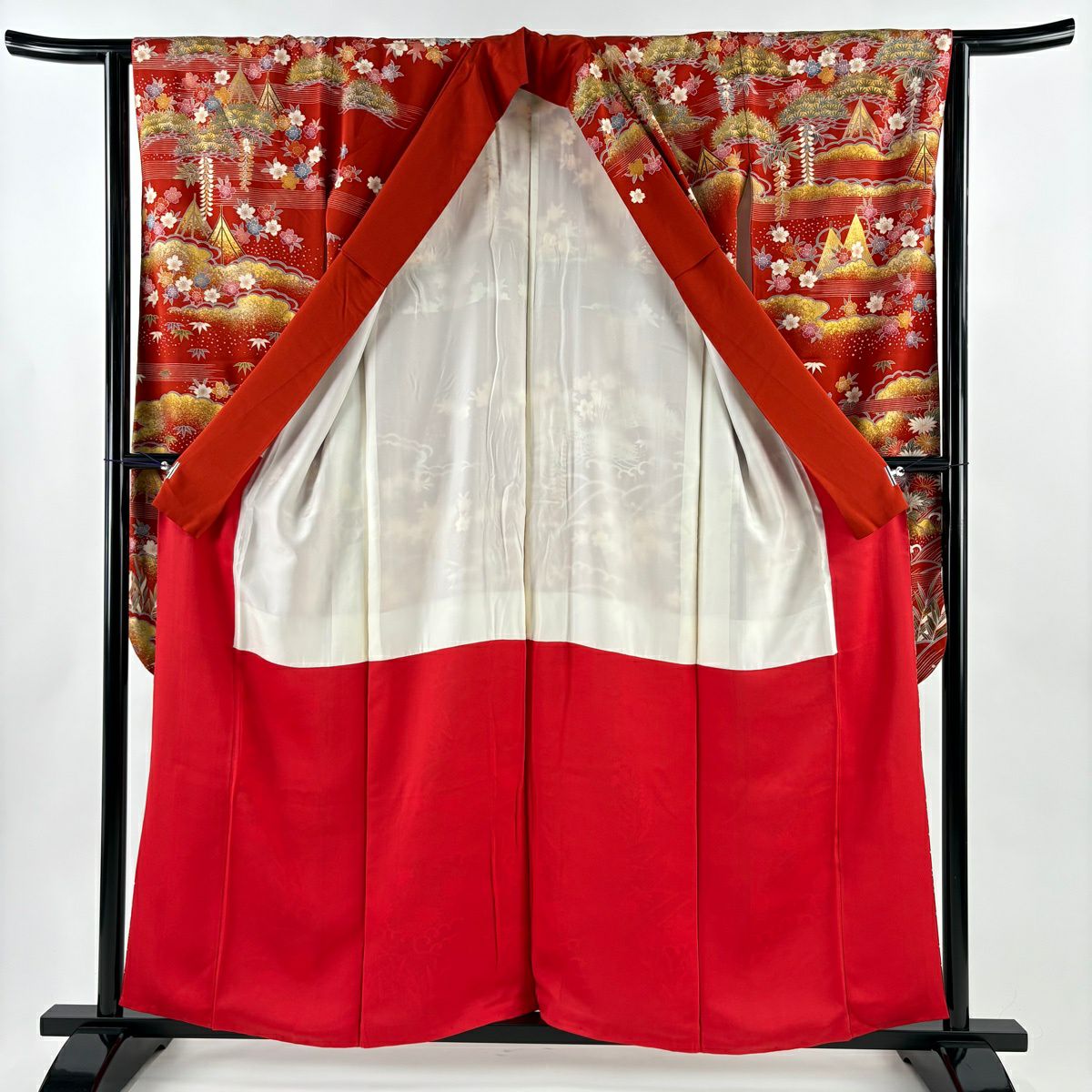 【美品】振袖禮服 身長158cm 袖長62.5cm S 雙層 笠松樹 菊花 金絲 金銀彩 紅 純蠶絲 秀品級