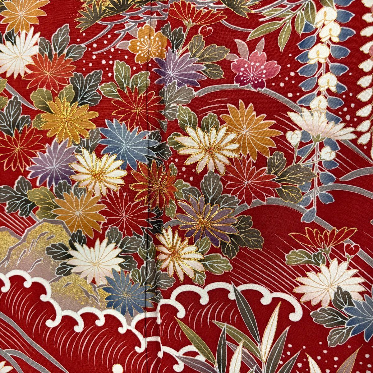 【美品】振袖禮服 身長158cm 袖長62.5cm S 雙層 笠松樹 菊花 金絲 金銀彩 紅 純蠶絲 秀品級