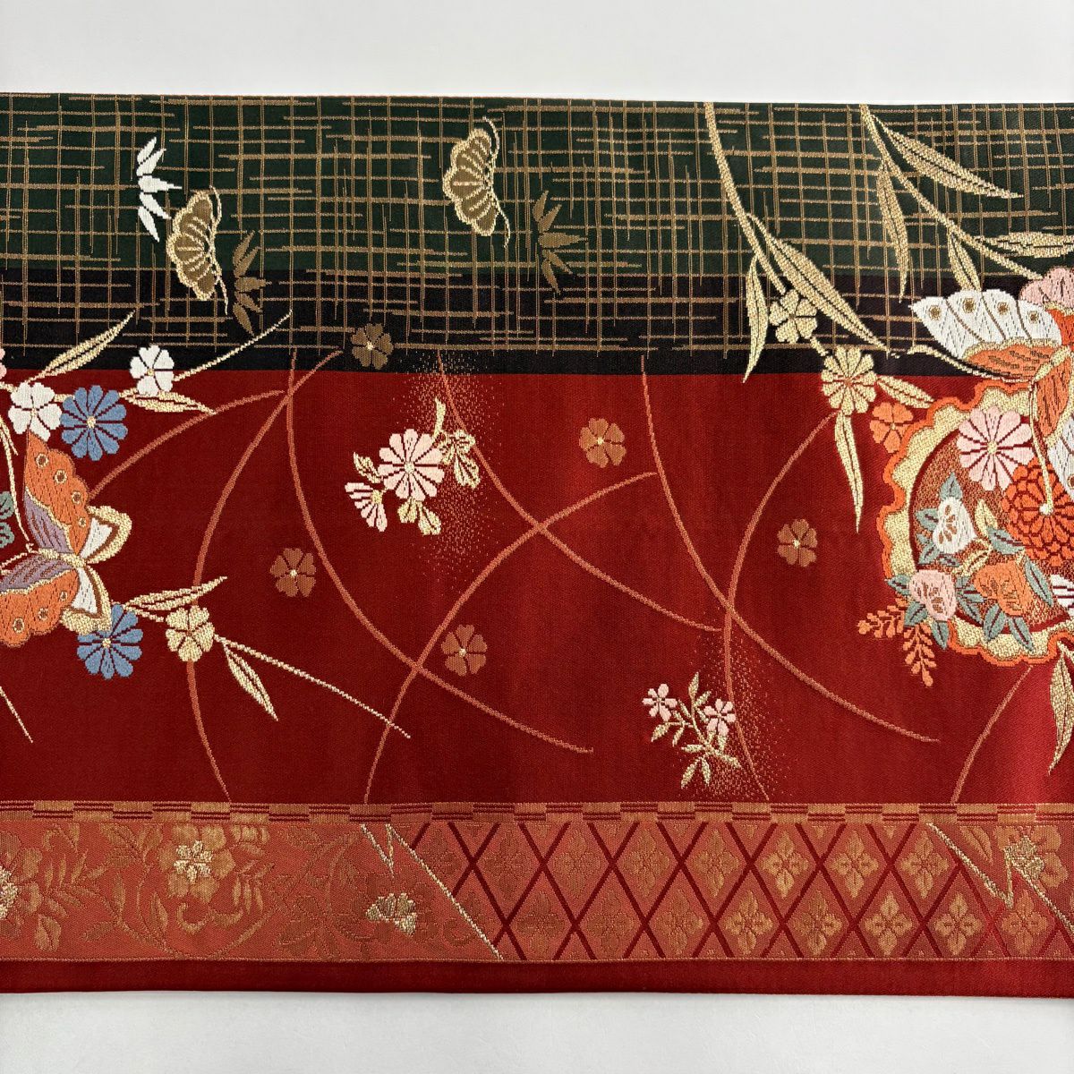 【美品】 袋帶 秀品級 蝶 草花紋刺繡 金金箔 紅 六通 純蠶絲