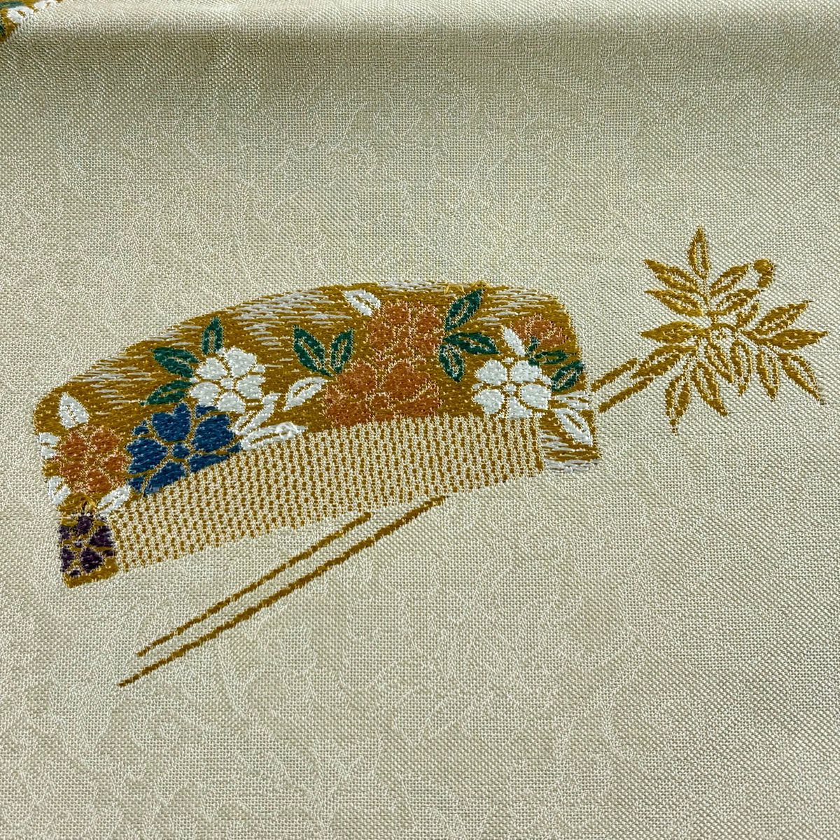 【美品】名古屋帶 秀品級 櫛 髮簪 薄茶 純蠶絲