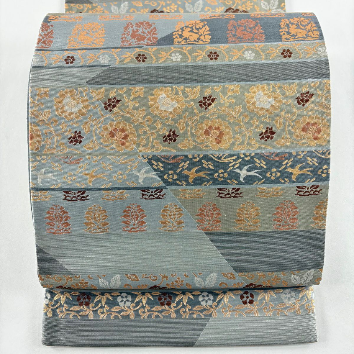 【美品】 袋帶 秀品級 關西仕立 雙層條紋 花唐草紋 金金箔 灰色 六通 純蠶絲