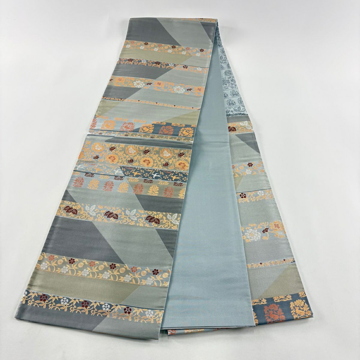 【美品】 袋帶 秀品級 關西仕立 雙層條紋 花唐草紋 金金箔 灰色 六通 純蠶絲