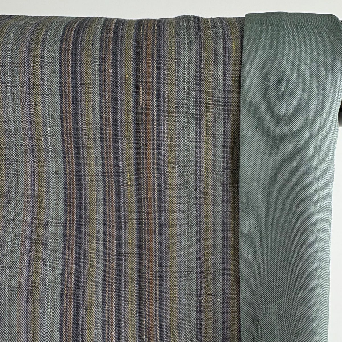 【美品】結城紬織 身長159cm 袖長62cm S 雙層 本場結城紬織 證書附帶 縱條紋 青灰 純蠶絲 逸品級
