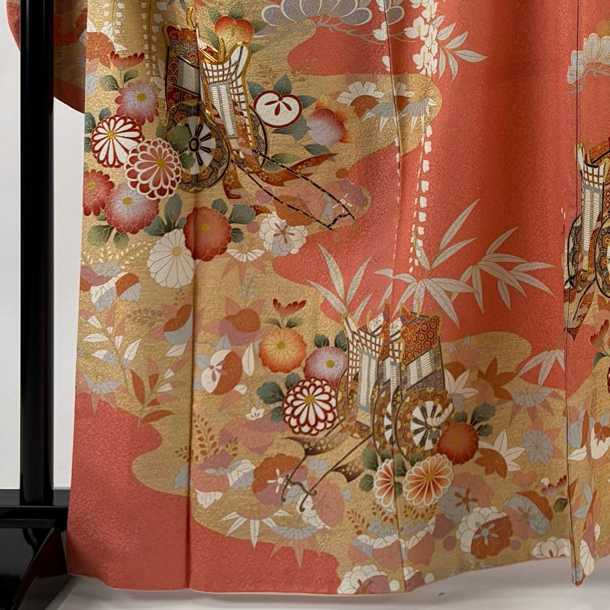 振袖禮服 身長164.5cm 袖長68.5cm L 雙層 御所車 松樹竹子梅花 金糸 金銀彩 鮭粉色 純蠶絲 秀品級