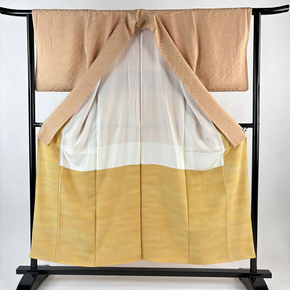 付下 身長152.5cm 袖長62.5cm S 雙層 寶盡くし 松樹竹子梅花 金銀彩 米色 純蠶絲 優品級 一個紋