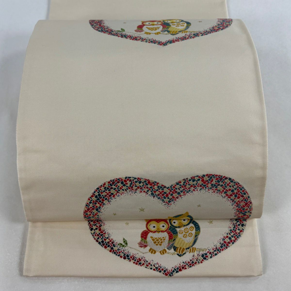 【美品】 袋帶 逸品級 貓頭鷹 心形 金金箔 奶油色 大鼓圖案 純蠶絲
