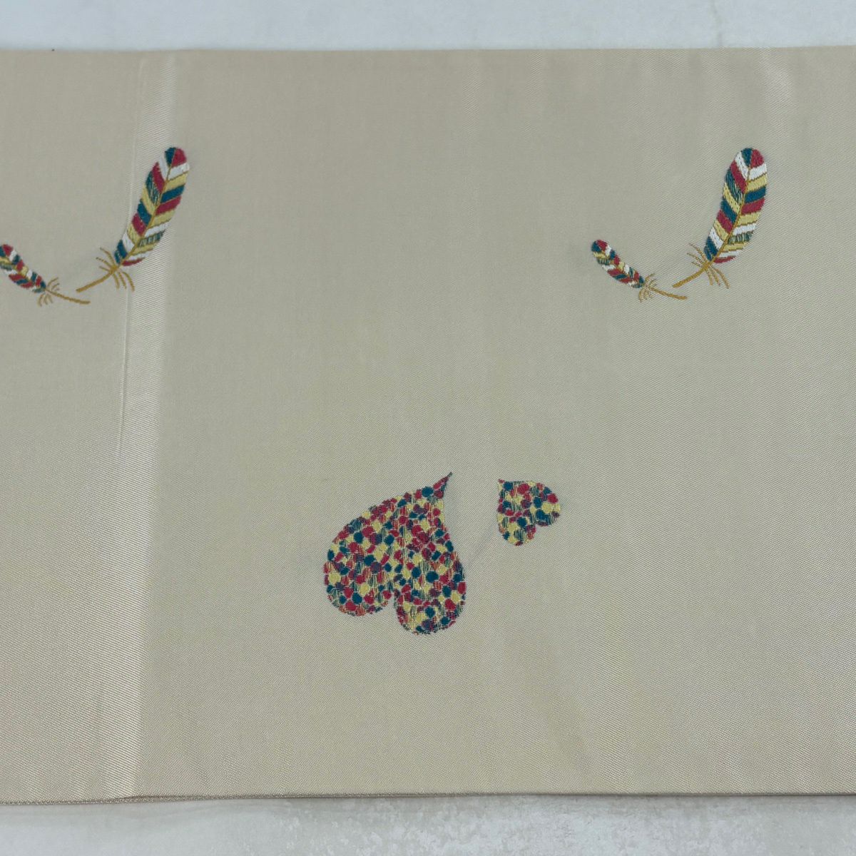 【美品】 袋帶 逸品級 貓頭鷹 心形 金金箔 奶油色 大鼓圖案 純蠶絲