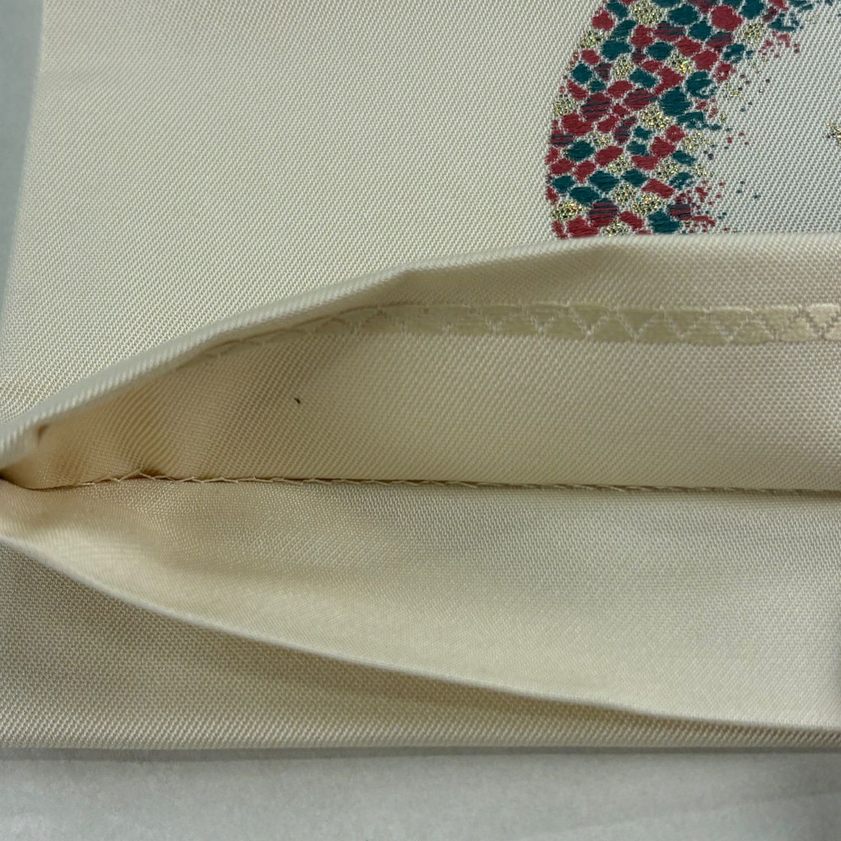 【美品】 袋帶 逸品級 貓頭鷹 心形 金金箔 奶油色 大鼓圖案 純蠶絲