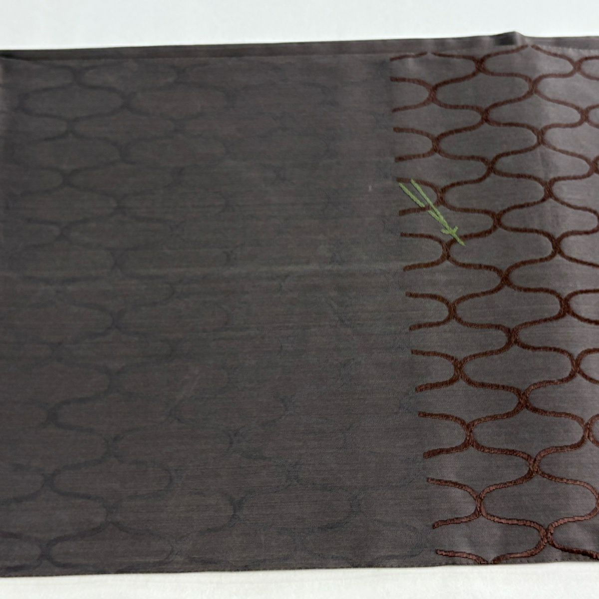 【美品】 袋帶 逸品級 落款 山口弘躬染織 松樹 松樹葉 金糸 金金箔 灰紫 お太鼓柄 純蠶絲