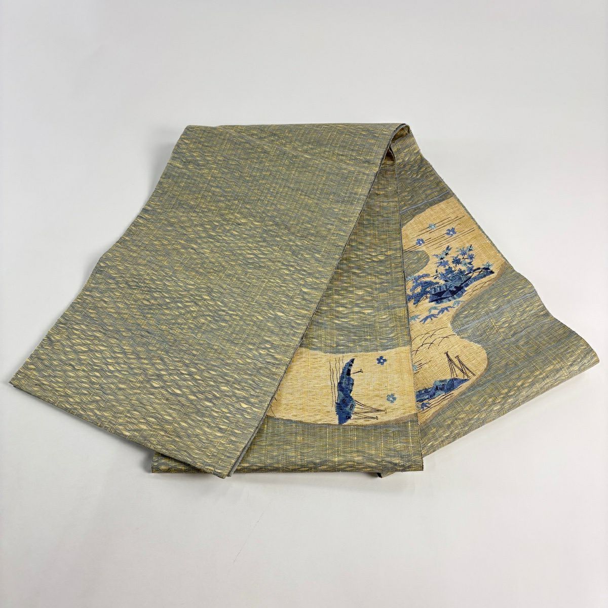 【美品】 袋帶 秀品級 家屋 松樹竹子梅花 米色 大鼓圖案 純蠶絲