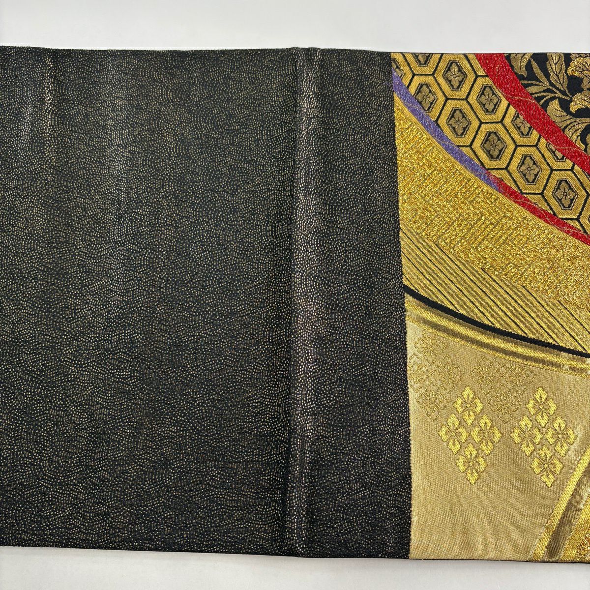 【美品】 袋帶 秀品級 草花紋 龜甲花菱 金糸 金金箔 金 六通 純蠶絲